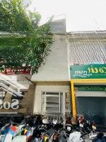 Chỉ 80 Triệu, 4X30M! Cho Thuê Nhà Mặt Tiền Hồ Tùng Mậu, Bến Nghé, Quận 1. Ngay Phố Đi Bộ Nguyễn Huệ!