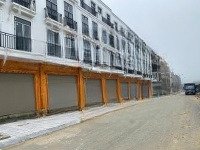 5,8 Tỷ Cả Nhà Và Đất 4 Tầng Trung Tâm Sapa 100, Sổ Đỏ, Đối Diện 5 Tòa Chung Cư, Liên Hệ: 0943831415
