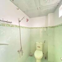 Bán nhà 2 tầng mặt tiền Hòa Minh 3, sát Biển, DT 72m2 giá chỉ 4.37 tỷ