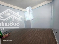 Cho Thuê Nguyên Căn Nhà 5 Tầng, Nguyễn Văn Cừ, 5 Phòng Ngủ Giá Bán 14 Triệu