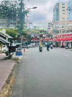 Bán Gấp Nhà Mặt Tiền Lê Quang Định,Diện Tích6X17M, 5 Tầng, 15 Tỷ Tl, Cho Thuê 50 Triệu/Th. Liên Hệ: 0901 580159