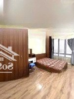 Cho Thuê Gấp Nhà Phố Đội Cấn Gần Văn Cao. 45M2*5T, 3 Phòng Ngủ Mới, Đủ Tiện Nghi. Ngõ 3M. 90M Ra Phố
