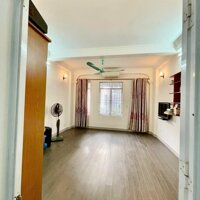 Bán nhà riêng phố Tân Mai, Hoàng Mai 31m x 5T, MT 4.5M giá 7.28 tỷ, full nội thất, nhà đẹp