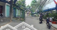 Bán Lô Đất 8Mx19.5M Đường 7.5M Ngay Cổng Chợ Điện Ngọc Giáp Ranh Đà Nẵng Giá Bán 2.95 Tỷ. Liên Hệ: 0942994040