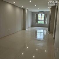 Chính chủ cho thuê nhà mặt ngõ 180 Hoàng Quốc Việt 50m2x6t giá 28tr.LH 0888486262.