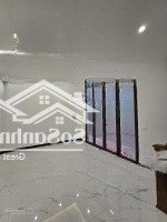 Bán Nhà Giang Biên, Cạnh Hồ Điều Hòa, 5.35 Tỷ, Nhà Mới 5 Tầng, Liên Hệ: 0931108782 Mrtiến