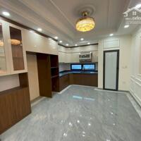 Chính chủ cần bán gấp căn nhà vị trí đẹp khu vực chia lô dân trí cao Đường An Dương Vương, Phú Thượng, Phú Xá, Phường Tây Hồ, Hà Nội. Diện tích 65 m²,  giá 16 tỷ