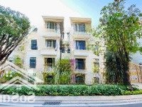 Bán Bt 225M2 Chỉ Với 260 Tỷ Ở Vinhomes Golden River, Bến Nghé, Q1, Hcm Hot!