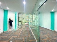 Cho Thuê Vp 70M2 14 Triệu Ngẵn Sẵn 3 Phòng Kính Sẵn Thảm Như Hình Tại Đường Hoàng Quốc Việt