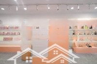 Cho Thuê Cửa Hàng Phố Huế 45M2 - Vỉa Hè Rộng -Mặt Tiền6M - Giá Bán 25 Triệu/Tháng