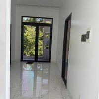 BÁN NHÀ GÓC HAI MẶT TIỀN KHU HÀNH CHÍN PHƯỜNG 9 TP VĨNH LONG
