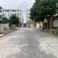 Bán lô đất tái định cư Trâu Quỳ 60m2 (2 sổ 30m2) mặt tiền siêu rộng 6,36m sau nhà có ngõ 2m