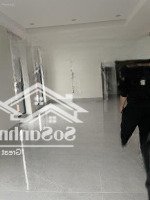 Chính Chủ Cho Thuê Liền Kề Tại Làng Việt Kiều Châu Âu. Xây 7 Tầng, Có Thang Máy, Vị Trí Lô Góc