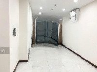 Bán Lỗ Căn Góc 2 Phòng Ngủ C - Skyview, Tầng Cao View Hồ Bơi Thoáng Mát, Nhà Mới. Giá Full 2,15 Tỷ