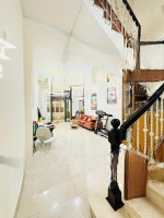 Sát Mặt Tiền 1 Sẹc Huỳnh Văn Bánh - Đặng Văn Ngữ
+ Nhà Diện Tích (4 X 19)M; 4 Tầng Btct.