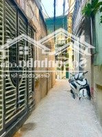 Bán Nhà Lĩnh Nam - Ô Tô Đỗ Gần - Ngõ Thoáng Ba Gác - 3 Phòng Ngủđủ Công Năng. Giá: 5,05 Tỷ. Liên Hệ: 0779548866