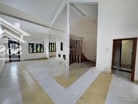 Bán Nhàhẽm Xe Hơikhu Vip Phường Bến Nghé Q1 - 6X20 - Xd 5 Tầng Sân Thượng- 35Ty