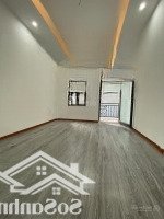 Bán Nhà Giáp Bát, 25M2, 4 Tầng, 3 Ngủ, Gần Phố, Giá Nhỉnh 4 Tỷ