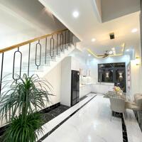 Bán Nhà 3 tầng phong cách Tân cổ điển cực sang, nằm trong khu TĐC Đất Lành