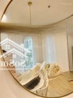 Cần Bán Rất Gấp Căn Hộ 2 Phòng Ngủcentral Point 219 Trung Kính 70M2 Ban Công Đn View Thành Phố Giá Bán 5,5 Tỷ