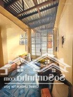 Chỉ 2,4 Tỷ Nhà 16,4 M2 - Trệt, Lửng, Lầu - Đường Khánh Hội Hiếm Bán