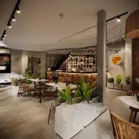 Cho Thuê Biệt Thự Tây Nam Linh Đàm, Diện Tích 500M2, Mặt Tiền 30M, Kd Mọi Mô Hình, Vỉa Hè Rộng Rãi