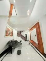 Mở Bán Căn Nhà Siêu Hiếm Tại Phố Giang Biên