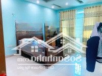 Nhà Mặt Đường Hoàng Ngọc Phách Gốc Dân Xây