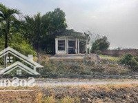 Xã Hưng Long B/Chánh Nhà Cấp 4 Diện Tích: 1060M2 (32 X 33)Full Thổ Đường 2M Cách Nhựa 200M