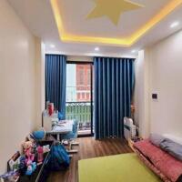 Nhà Đẹp Vừa Ở Vừa Kinh Doanh Phố Chợ Khâm Thiên, Đống Đa 17m, 4 tầng, mt 3m, giá 4.89 tỷ.