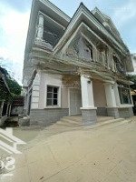 Bán Biệt Thự Đơn Lập Nam Viên Phú Mỹ Hưng Sang Trọng Và Tiện Nghi 77 Tỷ