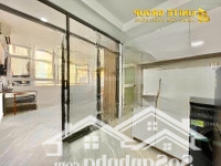 Chính Chủ Cho Thuê Đường Nguyễn Thái Bình Quận 1 Rộng 32M2 Cửa Sổ Trời Gần Cầu Calmette Quận 4