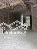 Bán Biệt Thự Khu Vip Trung Hòa - 161M2, 5 Tầng, 1 Hầmmặt Tiền8M Giá Chỉ Hơn 50 Tỷ