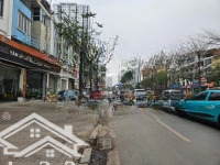 Hiếm Nhà Bán. Nhà Phố Văn Khê Văn Phú Hà Đông 100M2 Giá Siêu Rẻ