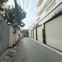 Ngang 5 tỷ có nhà mới 2 tầng 3PN - 68m2 - Hẻm xe hơi - đường Tên Lửa mới - Bình Tân