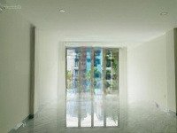 Cần Cho Thuê Văn Phòng Tầng Trệt 5*20M Tại Khu Him Lam Kênh Tẻ Giá Chỉ 15 Triệu