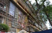 Cho Thuê Căn Hộ Tầng 4, Đầu Hồi, Thoáng Mát Cho Gia Đình Ở Khu Dân Cư Sầm Uất, Dân Trí Cao,