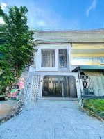 Bán Nhà Sát Chợ Bình Chánh 10P, Nhà Khu Dân Cư Shr Giá Bán 1Tỷ950 Thương Lượng