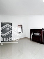 Giảm Giá Bán Nhà Gia Thuỵ Long Biên 31M X 5 Tầng - Ngõ Thông - Đường Nhựa - 6.25 Tỷ - Có Tl