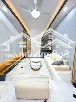 Ô Tô Dừng Đỗ - Cách Nhà 15M - Giá Đầu Tư - Gần Khu Ciputra Đang Đi Vào Hoàn Thiện