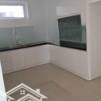 Cho Thuê Căn Hộ Chung Cư Sky Center, 139M2, 3 Phòng Ngủ 3 Vệ Sinh Nội Thất, Ở Liền. Lầu Cao. Lh; 0976028738
