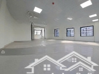 Cho Thuê Nhà Mới Xây Mặt Tiền Đường Bờ Bao Tân Thắng Quận Tân Phú
