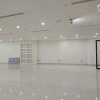 Cho thuê gấp 170m2 sàn văn phòng Trần Duy Hưng thông sàn, thang máy, có hầm để xe, ô tô tránh