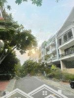 Nhà Phố Kdc Himlam Quận 7 Hướng N Kế Kv, Nt Cao Cấp Chỉ Xách Vali Vào Ở Gb: 29 Tỷ Liên Hệ: 0931353298