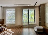 Nhà Đẹp Nội Thất Mới Làm Cần Bán 19 Tỷ.diện Tích100M2 4Pn- 5 Vệ Sinh Vị Trí Ngay Hồ Sinh Thái Nhiều Cây Xanh