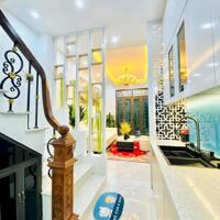 NHÀ LINH ĐÀM - 5 TẦNG - GẦN Ô TÔ TRÁNH -DT:32m2 CHỈ 5.7 TỶ 