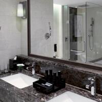 Cho thuê khách sạn Hoàn Kiếm, 200m2 x 5T thang máy, PCCC, 36 phòng full đồ hơn 100tr/th