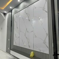 Cho thuê nhà mặt phố Văn Cao, DT: 80m2, 5 phòng ngủ.