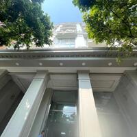 Bán Tòa Văn Phòng 10 Tầng Mặt Hồ Ba Mẫu,Đang cho thuê 500tr/th. DT 390m2. MT 14m. Giá 250 TỶ