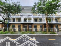 Bán Nhà Phố Verosa Park Liên Hệ 0909121556